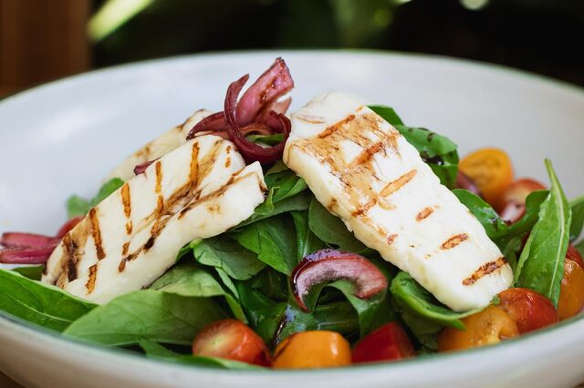 Halloumi Salad